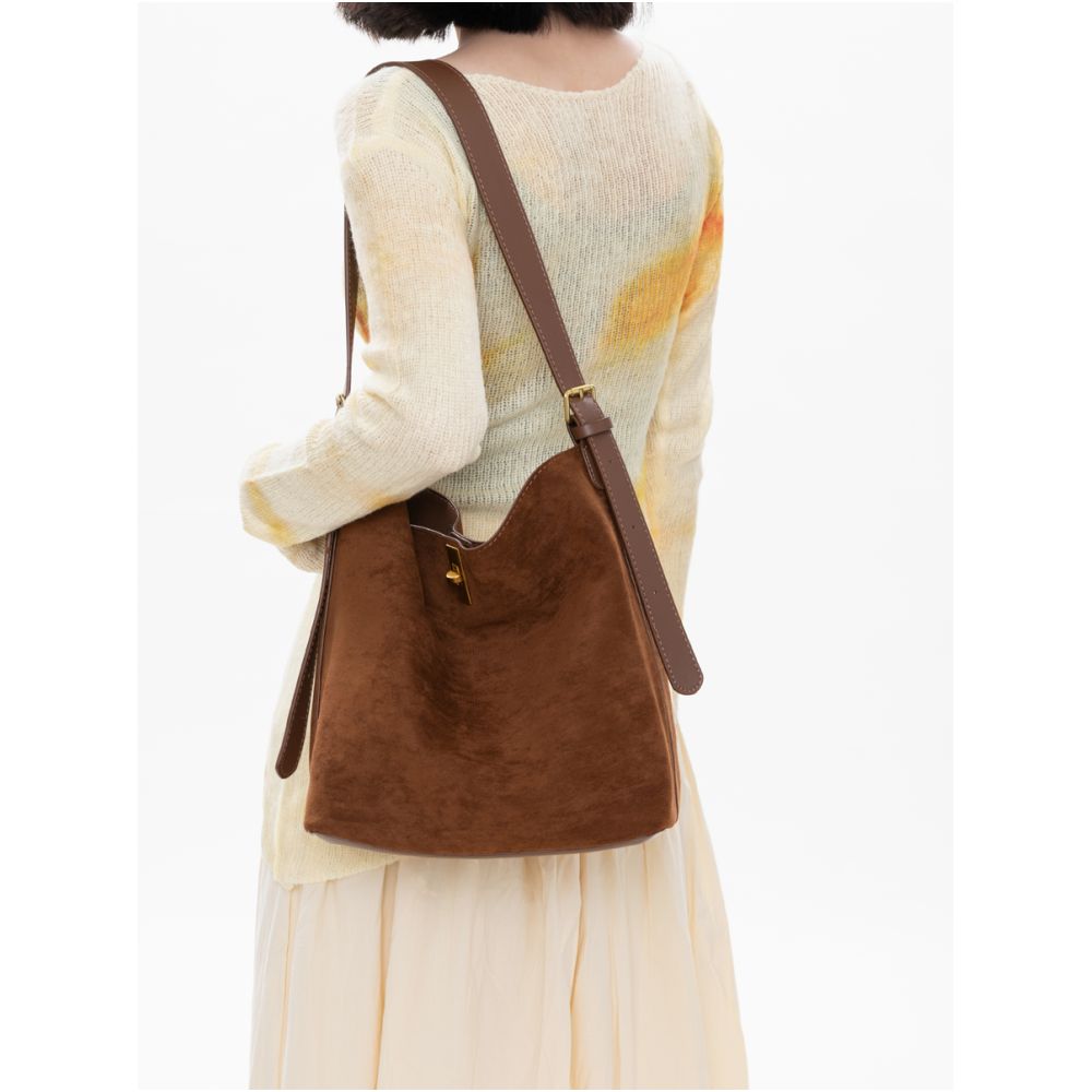 Orange Girl Suede Retro Bucket Bag with Large Capacity for Spring and Summer Versatile for Work and Commuting Single Shoulder Crossover Tote Bag image 2