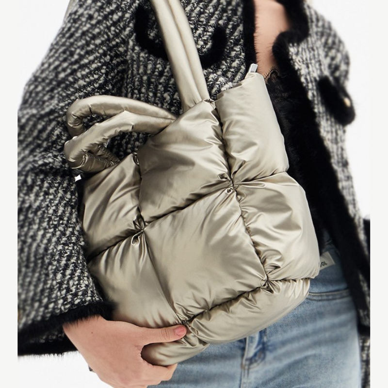 masemas Parlak Puf Çanta