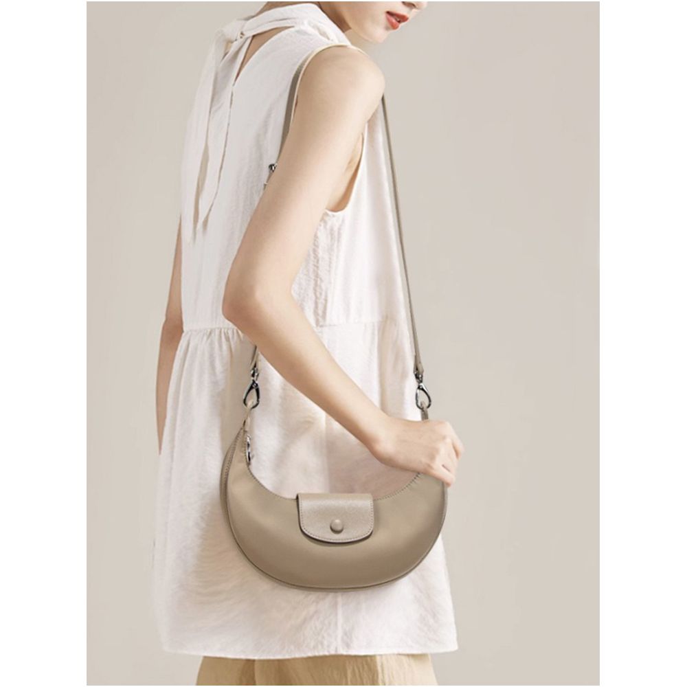 Orange girl crescent bag niche top layer cowhide retro armpit bag 2025 new handbag French crossbody bag image 2