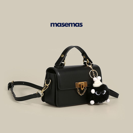 masemas Çapraz Askılı Klasik Kare Çanta Charm Hediyeli 12x7x20